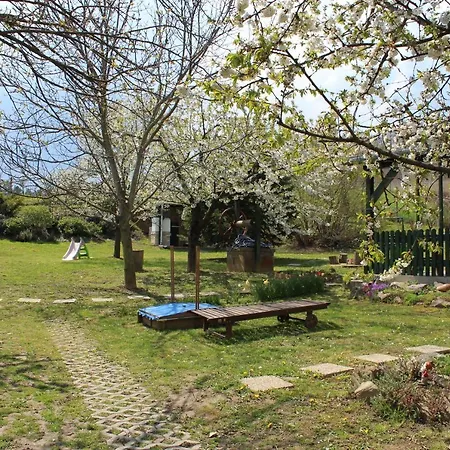 Patricia Pihenohaz Apartment Alsonana